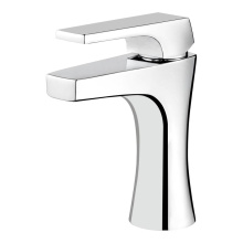 Pfister LG42-MF0C - Kelen Single Control 4'' Centerset Bathroom Faucet in Polished Chrome